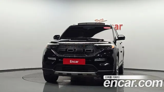 Ford Explorer 2021 thumb 2