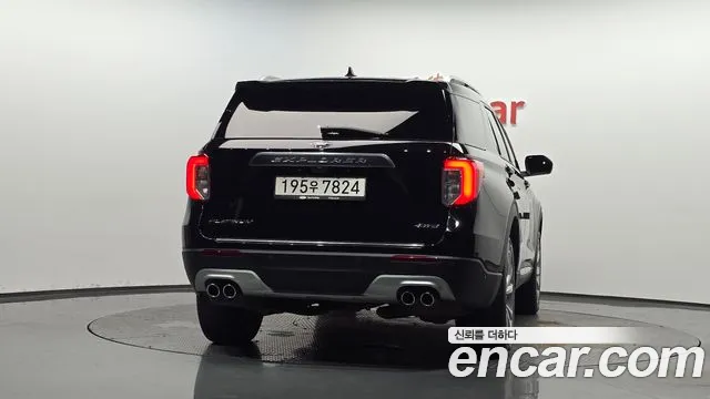 Ford Explorer 2021 thumb 3