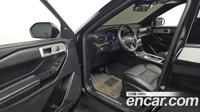 Ford Explorer 2021 thumb 9