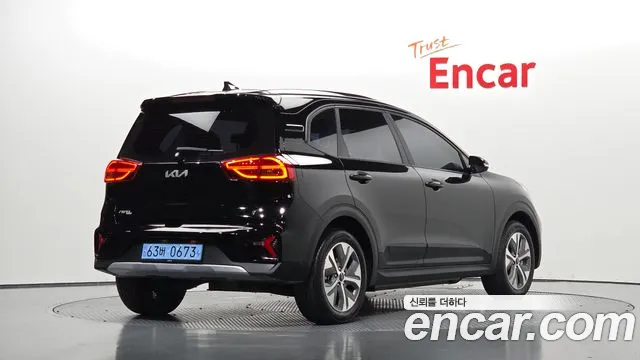Kia Niro 2022 thumb 2