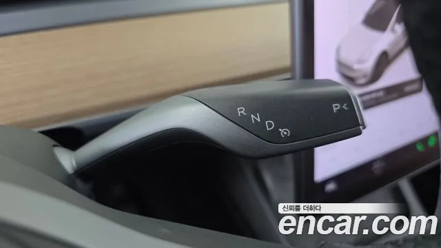 Tesla Model Y 2021 thumb 9
