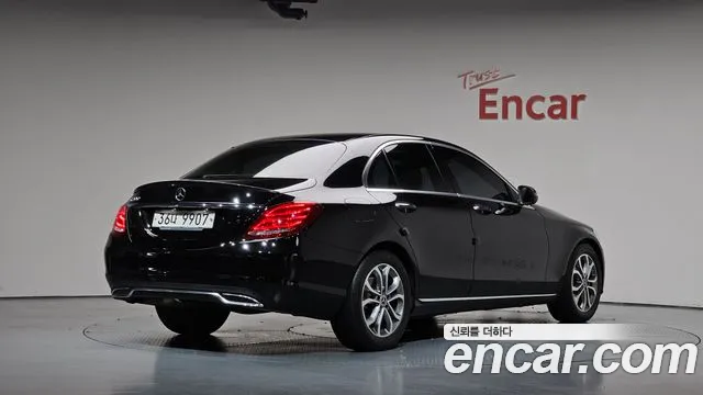 Mercedes-Benz C-Класс 2017 thumb 2