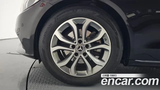 Mercedes-Benz C-Класс 2017 thumb 5