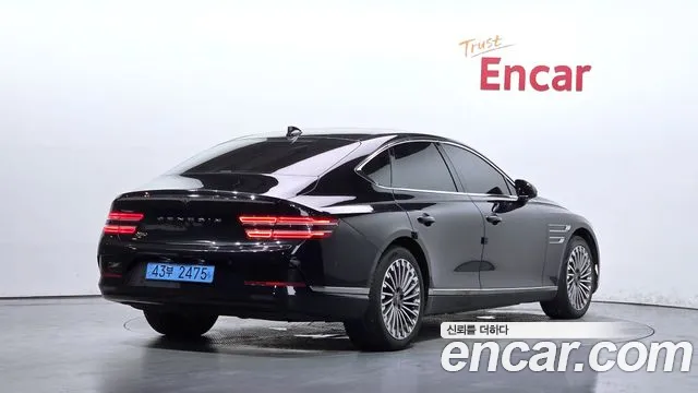Genesis G80 2021 thumb 2