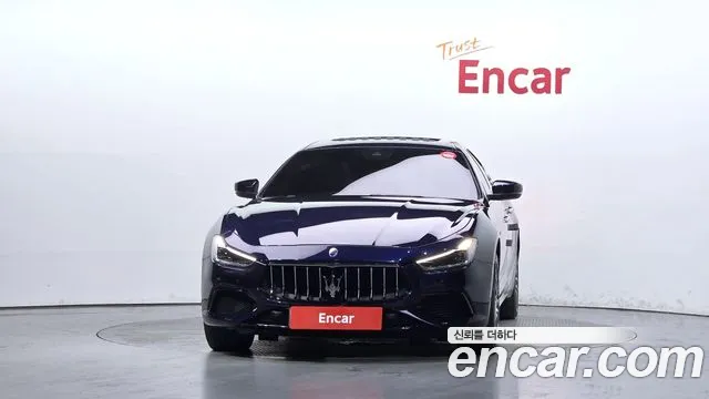 Maserati Ghibli 2020 thumb 3