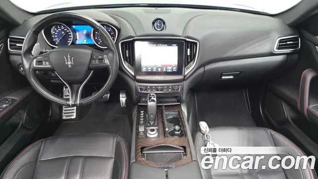 Maserati Ghibli 2020 thumb 7