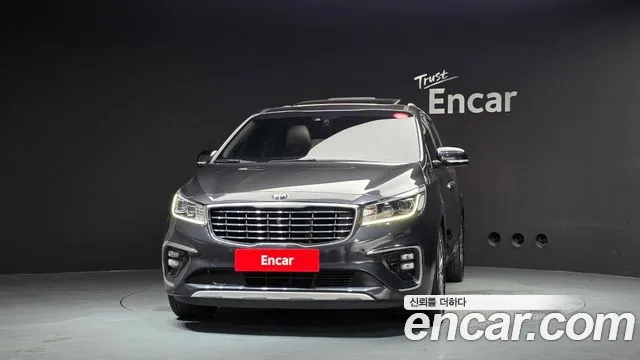 Kia Carnival 2019 thumb 3