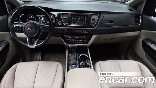 Kia Carnival 2019 thumb 7