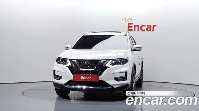 Nissan X-Trail 2018 thumb 3