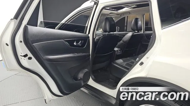 Nissan X-Trail 2018 thumb 12