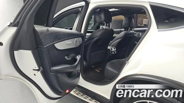 Mercedes-Benz GLC 2019 thumb 12
