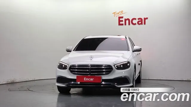 Mercedes-Benz E-Класс 2023 thumb 3