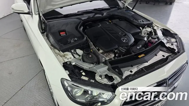 Mercedes-Benz E-Класс 2023 thumb 6