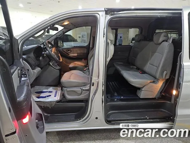 Hyundai Starex 2019 thumb 6