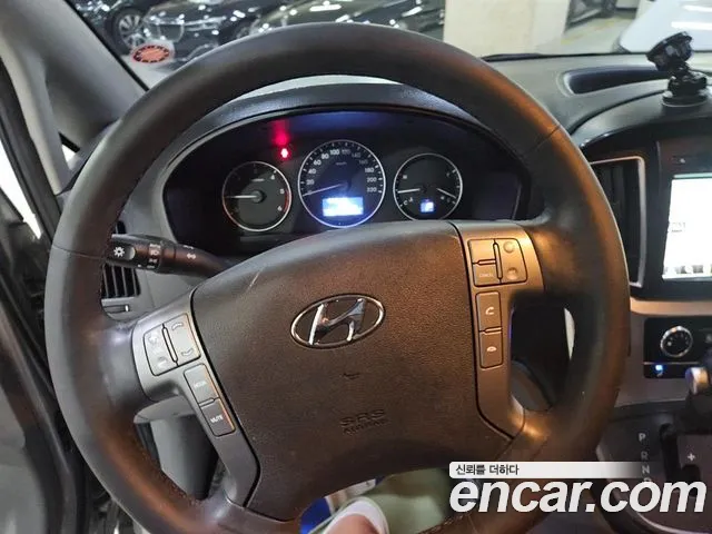 Hyundai Starex 2019 thumb 9