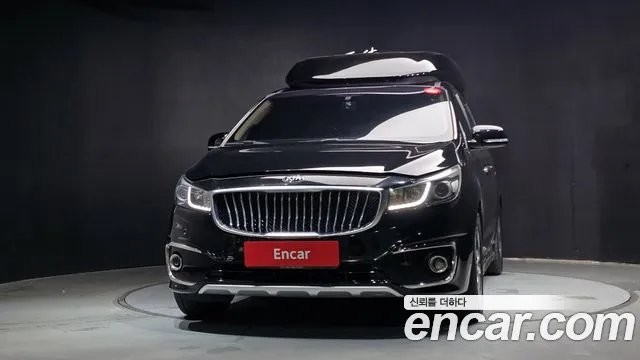 Kia Carnival 2015 thumb 3