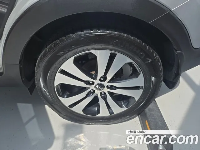 Kia Sportage 2011 thumb 5