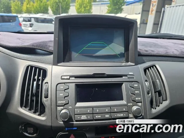Kia Sportage 2011 thumb 12