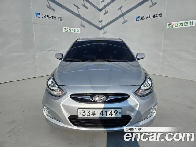 Hyundai Accent 2012 thumb 3