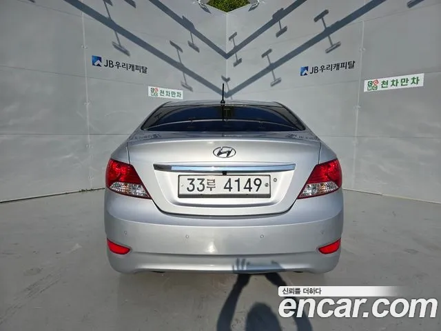 Hyundai Accent 2012 thumb 4