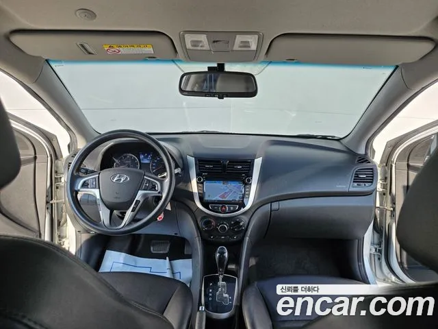 Hyundai Accent 2012 thumb 9