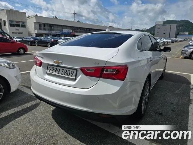 Chevrolet Malibu 2018 thumb 2