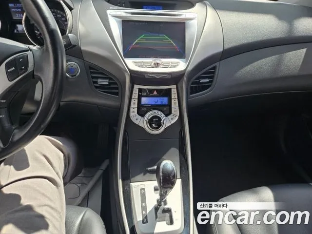Hyundai Avante 2012 thumb 9