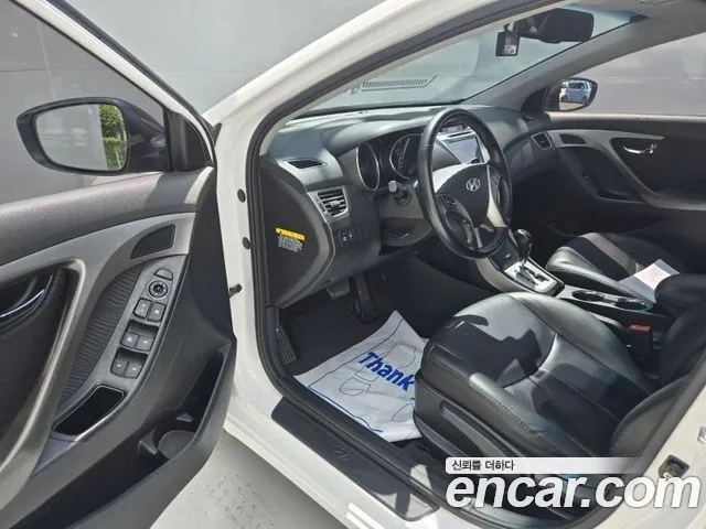 Hyundai Avante 2012 thumb 10