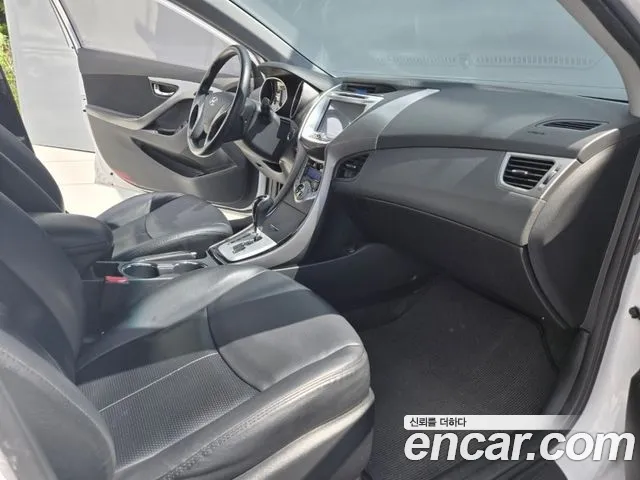 Hyundai Avante 2012 thumb 12