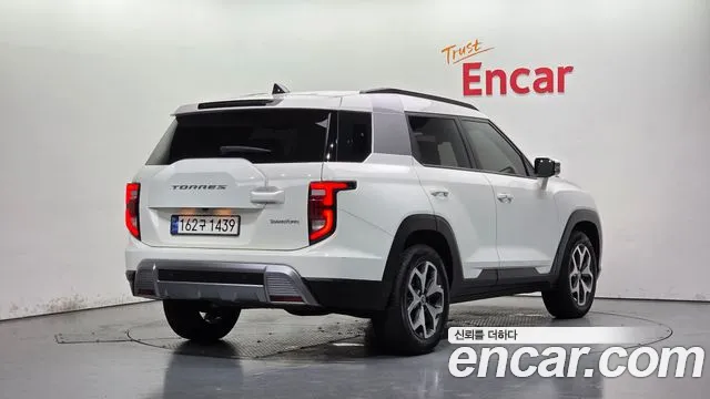 KG_Mobility_Ssangyong Torres 2023 thumb 2