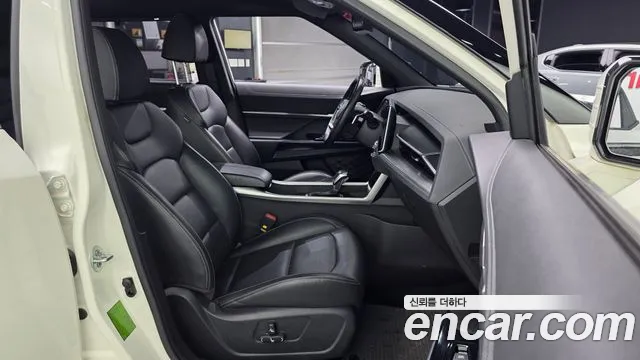 KG_Mobility_Ssangyong Torres 2023 thumb 11