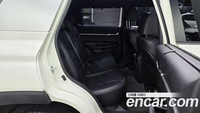 KG_Mobility_Ssangyong Torres 2023 thumb 12