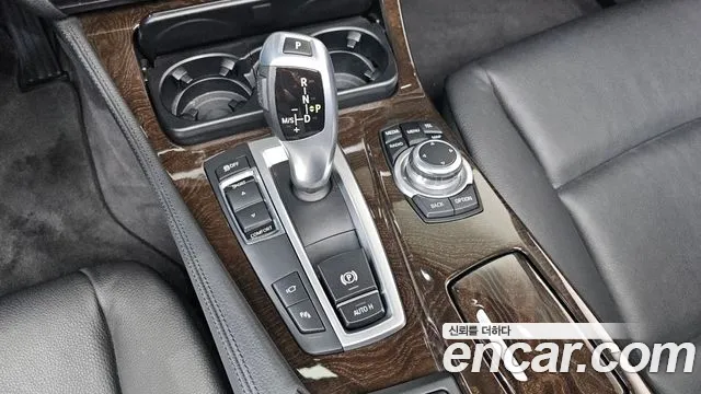 BMW 5 серии 2013 thumb 9