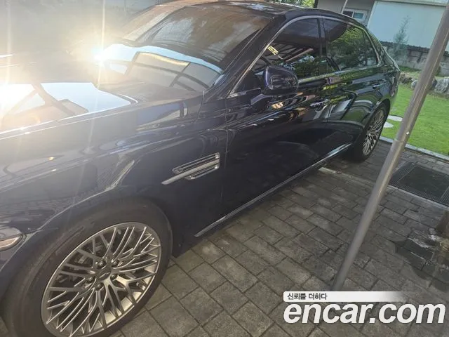 Genesis G90 2020 thumb 3
