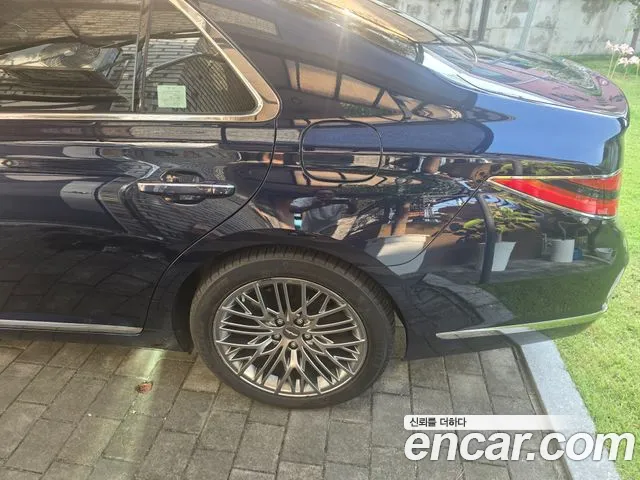 Genesis G90 2020 thumb 4
