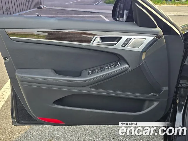 Genesis G80 2019 thumb 8