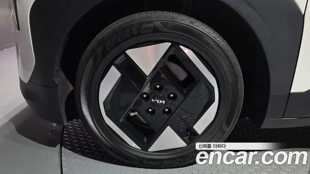 Kia EV3 2024 thumb 5