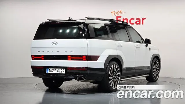 Hyundai Santa Fe 2023 thumb 2