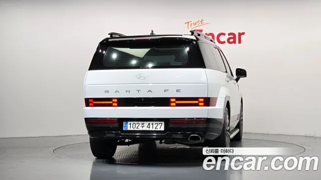 Hyundai Santa Fe 2023 thumb 4