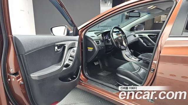 Hyundai Avante 2013 thumb 10