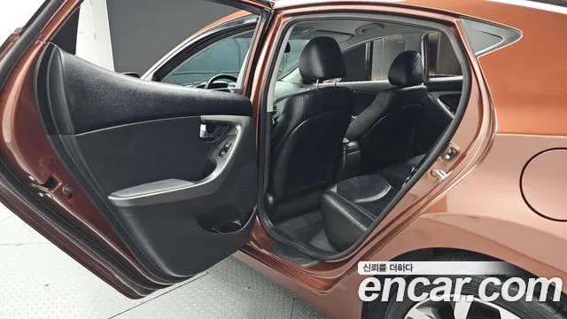 Hyundai Avante 2013 thumb 12