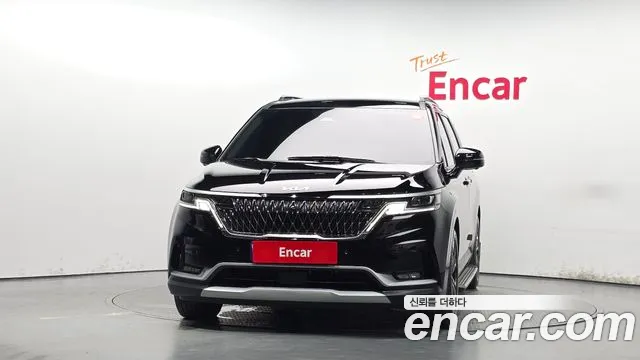 Kia Carnival 2023 thumb 3