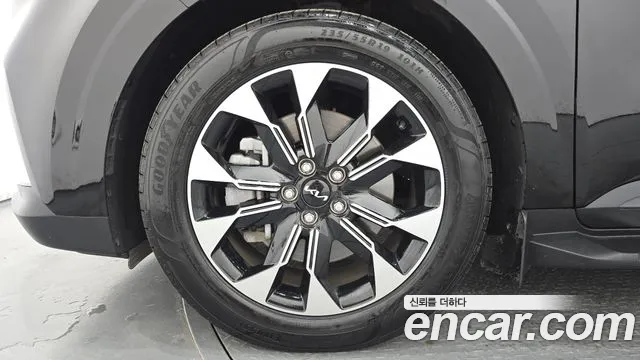Kia Carnival 2023 thumb 5
