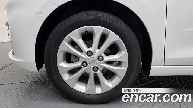Chevrolet Spark 2020 thumb 5