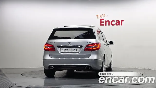 Mercedes-Benz B-Class 2013 thumb 4