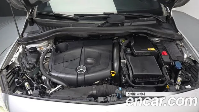Mercedes-Benz B-Class 2013 thumb 6