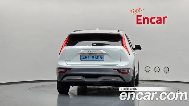 Kia Niro 2022 thumb 4