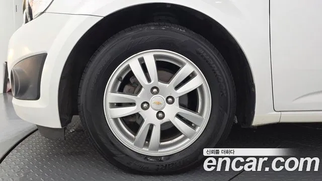 Chevrolet Aveo 2014 thumb 5