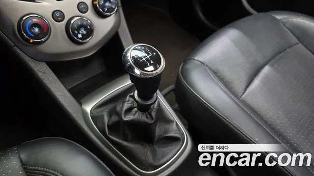 Chevrolet Aveo 2014 thumb 9