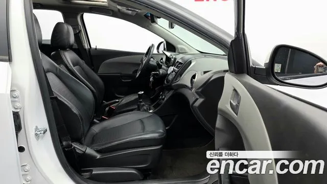 Chevrolet Aveo 2014 thumb 12